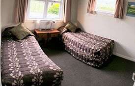 2-bedroom unit single beds