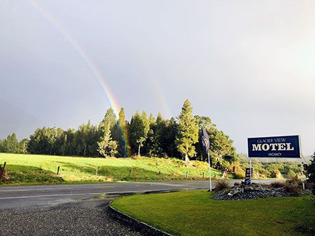 rainbox over franz josef