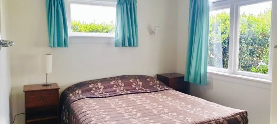 2 Bedroom Unit - Kiwi - bedroom